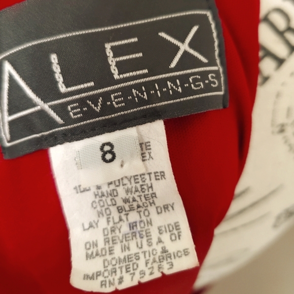 Alex Evenings Women's Red Sparkle Gown (AF02) - Picture 7 of 10